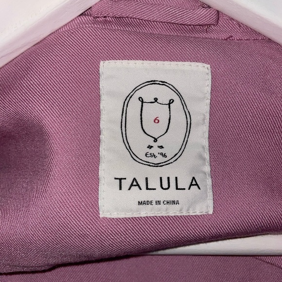 Loved, Like New Condition, Women’s Dusty Pink Tula Pocketed Blazer Jacket Size 6 - Picture 3 of 9